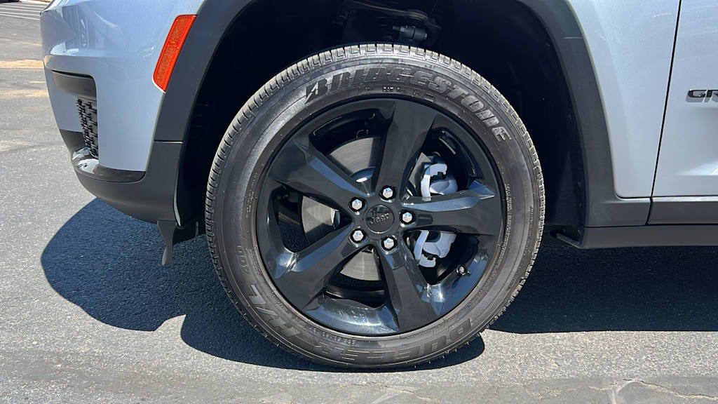 Thumbnail: 2024 Jeep Grand Cherokee L - 8