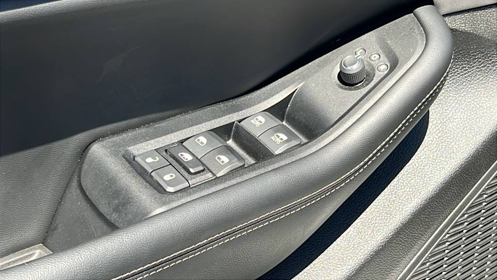 Thumbnail: 2024 Jeep Grand Cherokee L - 26