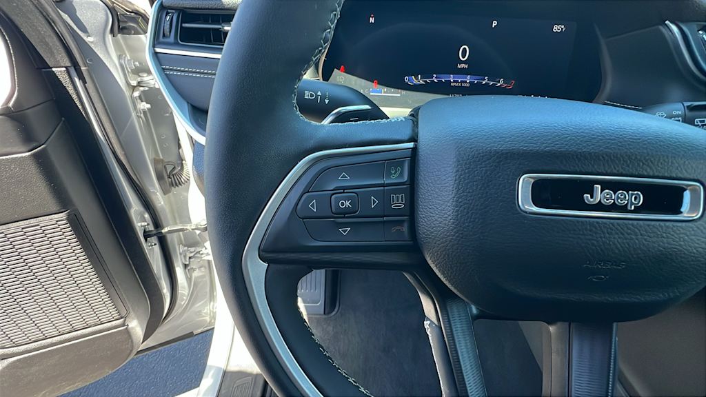 Thumbnail: 2024 Jeep Grand Cherokee L - 24