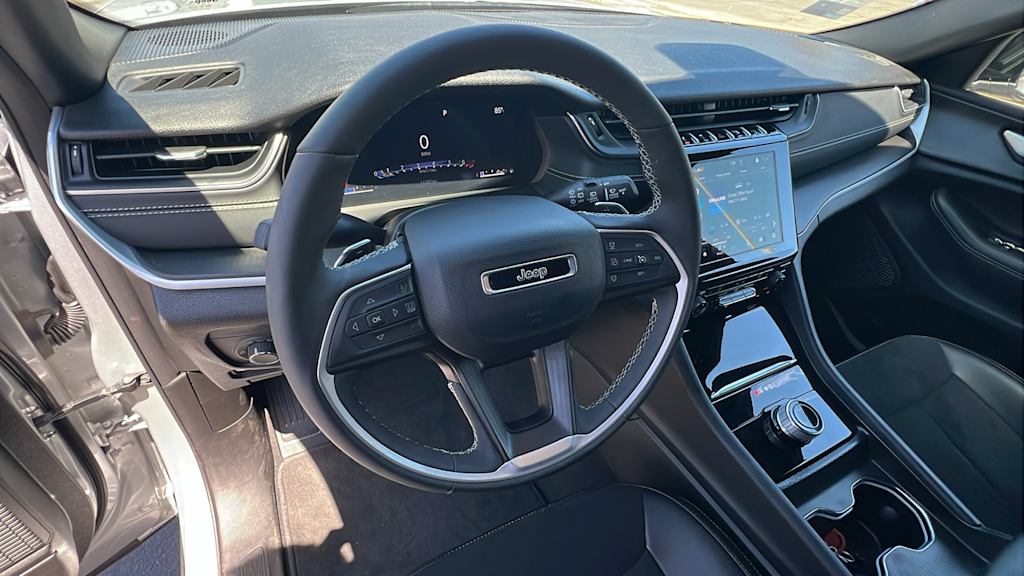 Thumbnail: 2024 Jeep Grand Cherokee L - 2