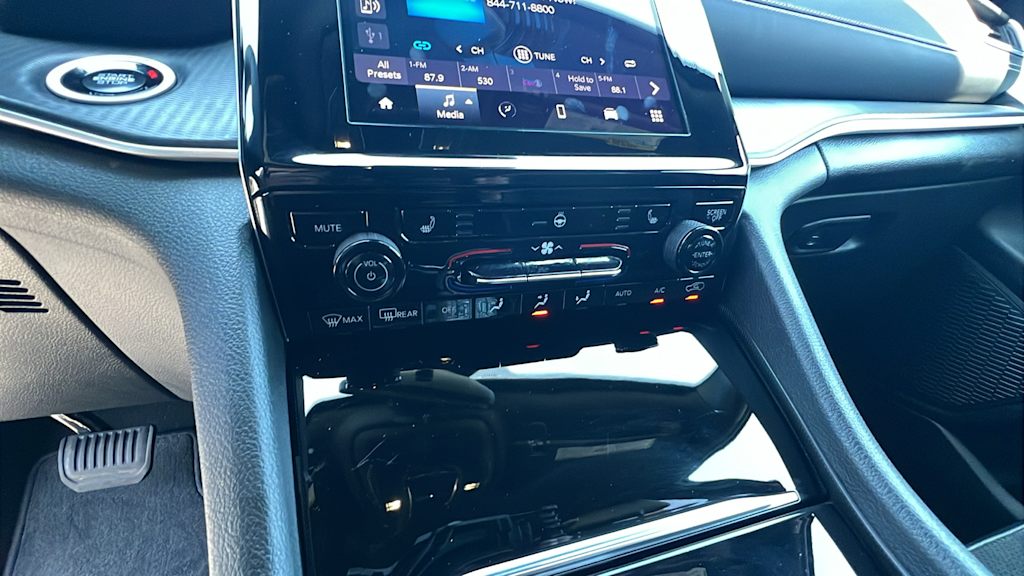 Thumbnail: 2024 Jeep Grand Cherokee L - 12