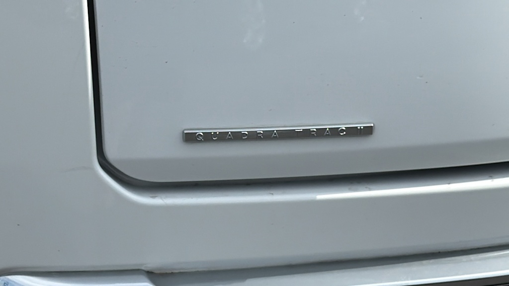 Thumbnail: 2023 Jeep Wagoneer - 7