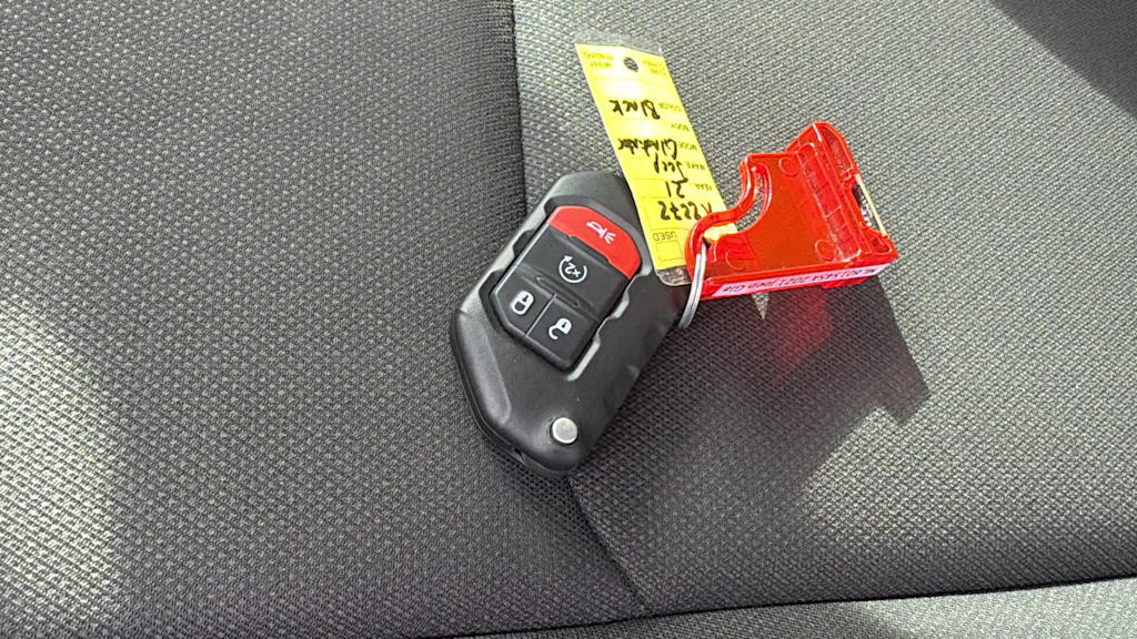 Thumbnail: 2021 Jeep Gladiator - 16