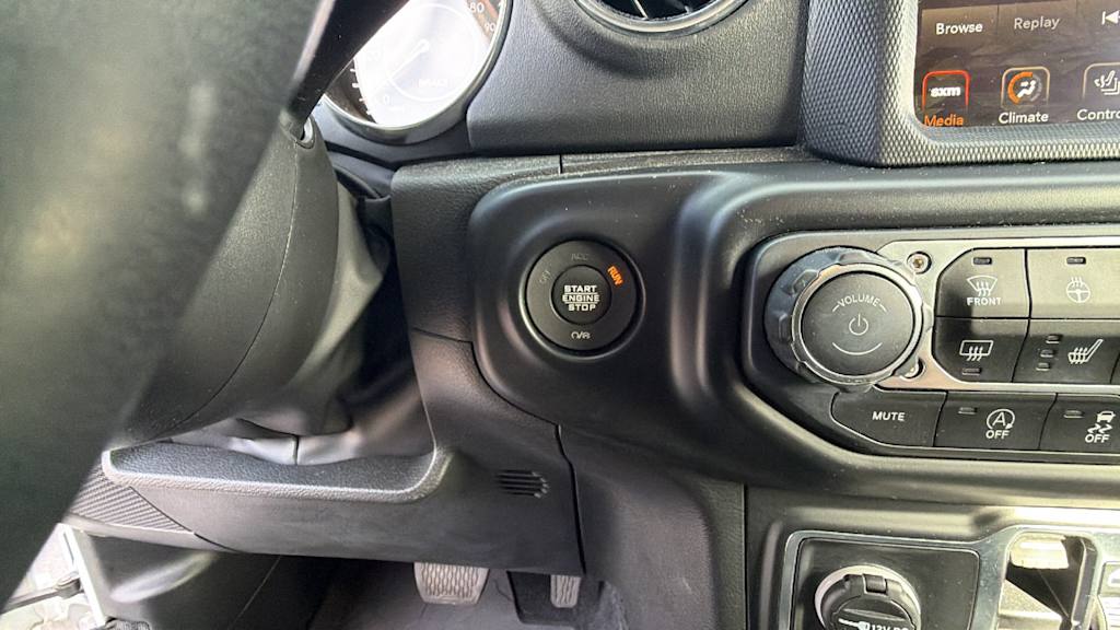 Thumbnail: 2022 Jeep Gladiator - 24