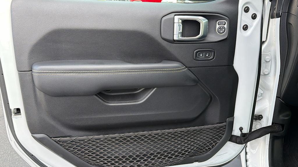 Thumbnail: 2022 Jeep Gladiator - 27