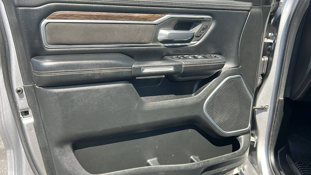 2020 RAM 1500 Laramie 29