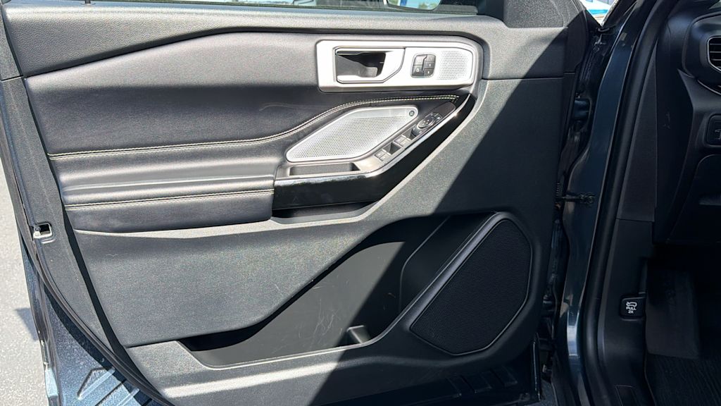 Thumbnail: 2022 Ford Explorer - 29