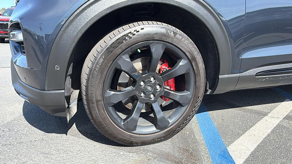 Thumbnail: 2022 Ford Explorer - 8