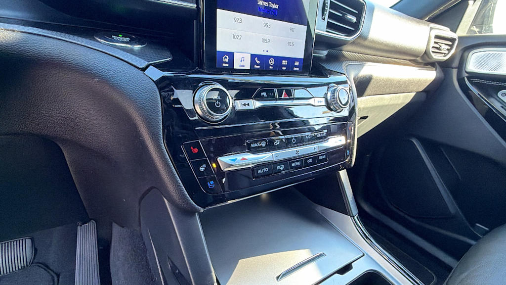 Thumbnail: 2021 Ford Explorer - 23