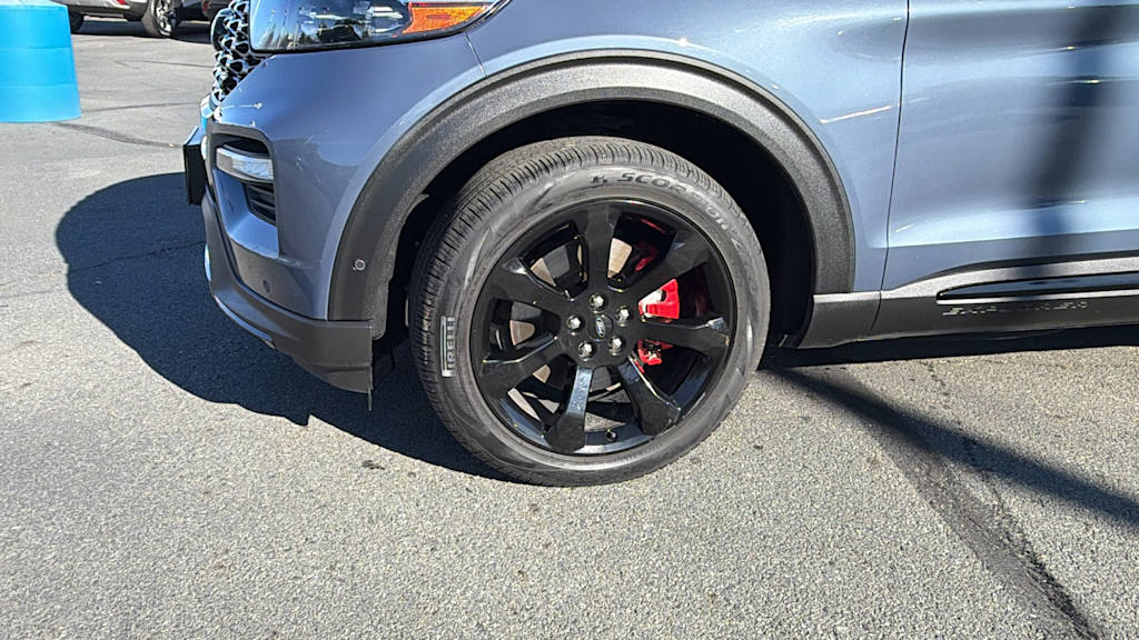 Thumbnail: 2021 Ford Explorer - 8