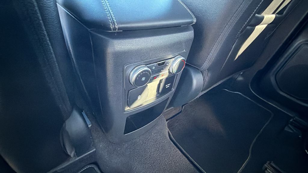 Thumbnail: 2021 Ford Explorer - 30