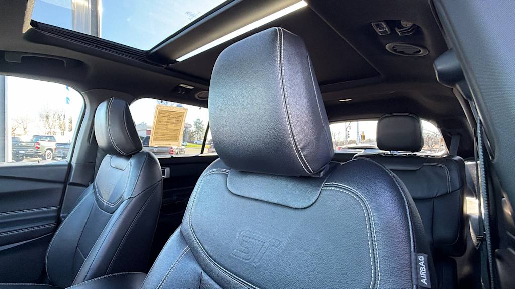 Thumbnail: 2021 Ford Explorer - 10