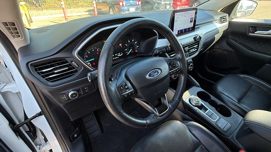 Thumbnail: 2020 Ford Escape - 2