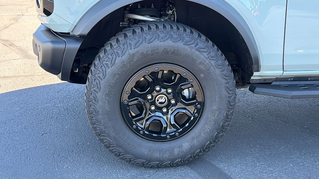 Thumbnail: 2022 Ford Bronco - 7