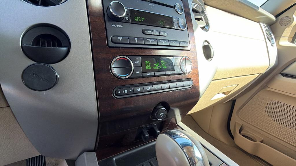 Thumbnail: 2013 Ford Expedition - 22