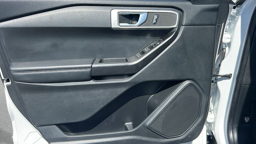 Thumbnail: 2022 Ford Explorer - 29