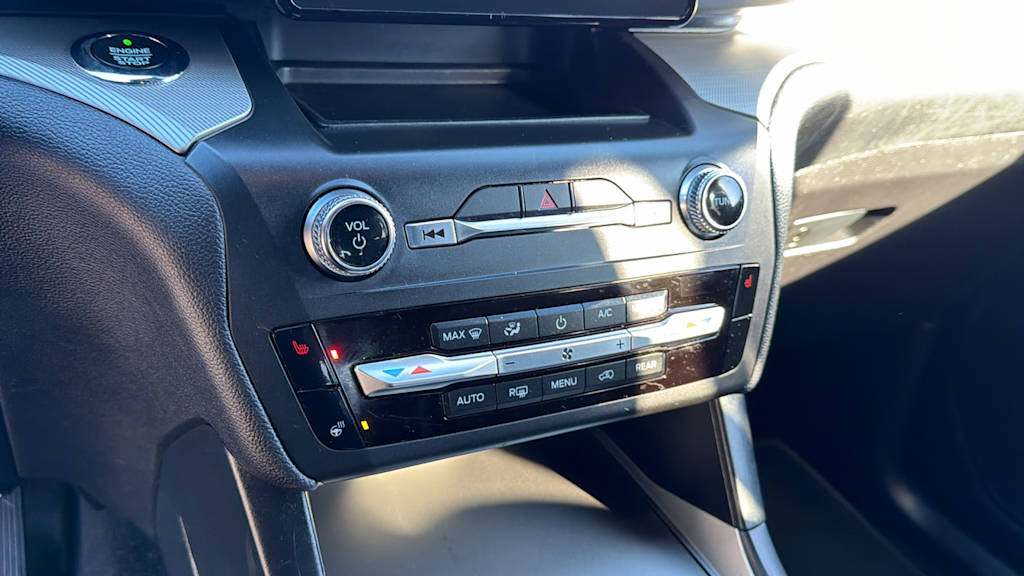 Thumbnail: 2020 Ford Explorer - 20