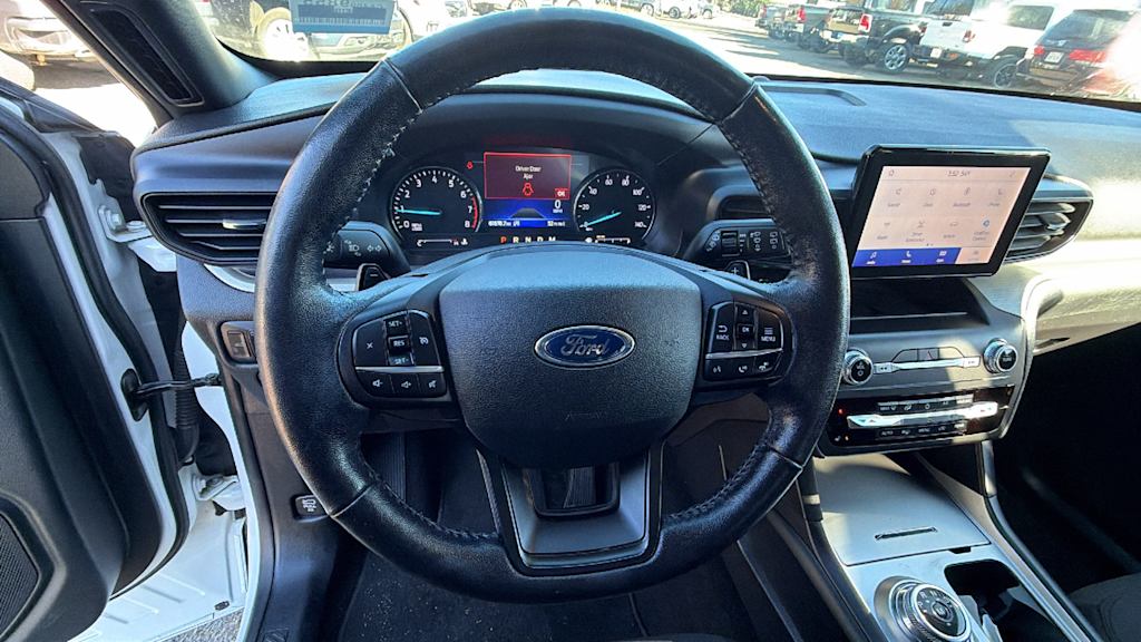 Thumbnail: 2020 Ford Explorer - 9