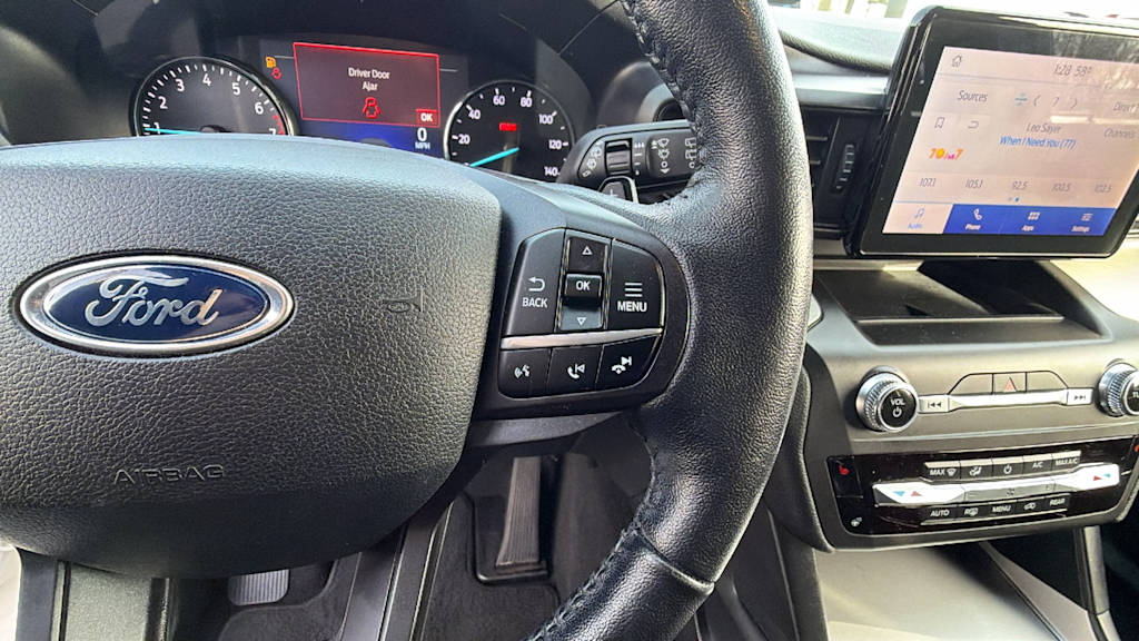 Thumbnail: 2020 Ford Explorer - 26