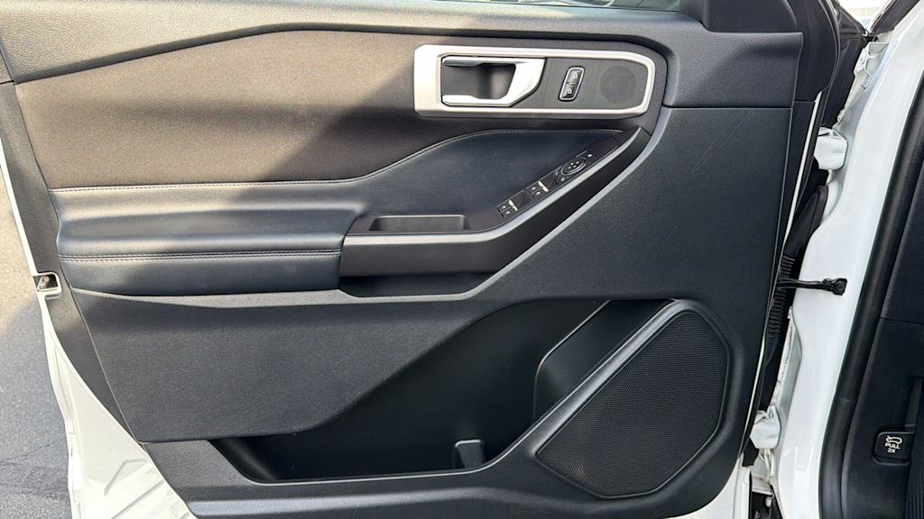 Thumbnail: 2020 Ford Explorer - 28