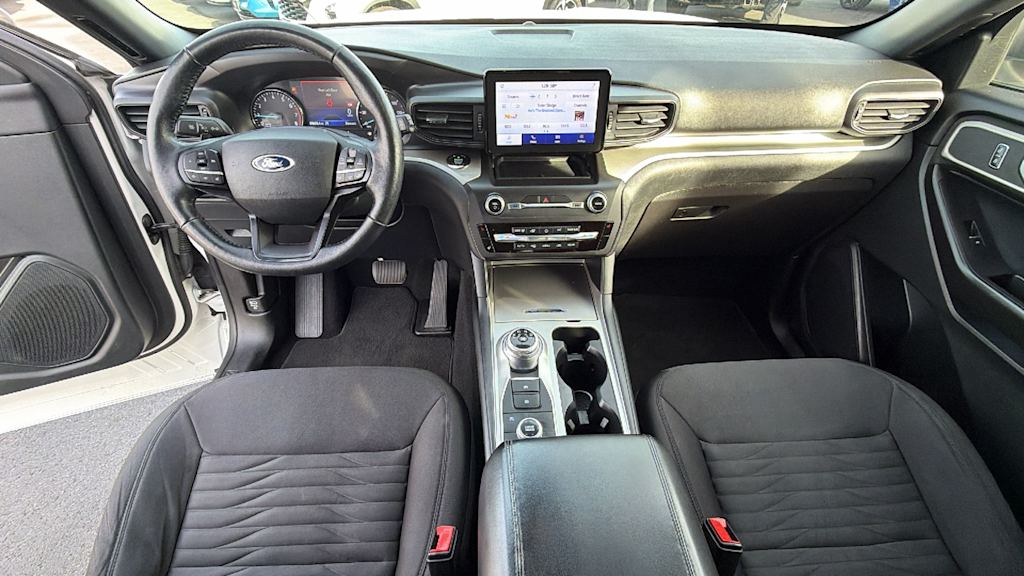 Thumbnail: 2020 Ford Explorer - 13