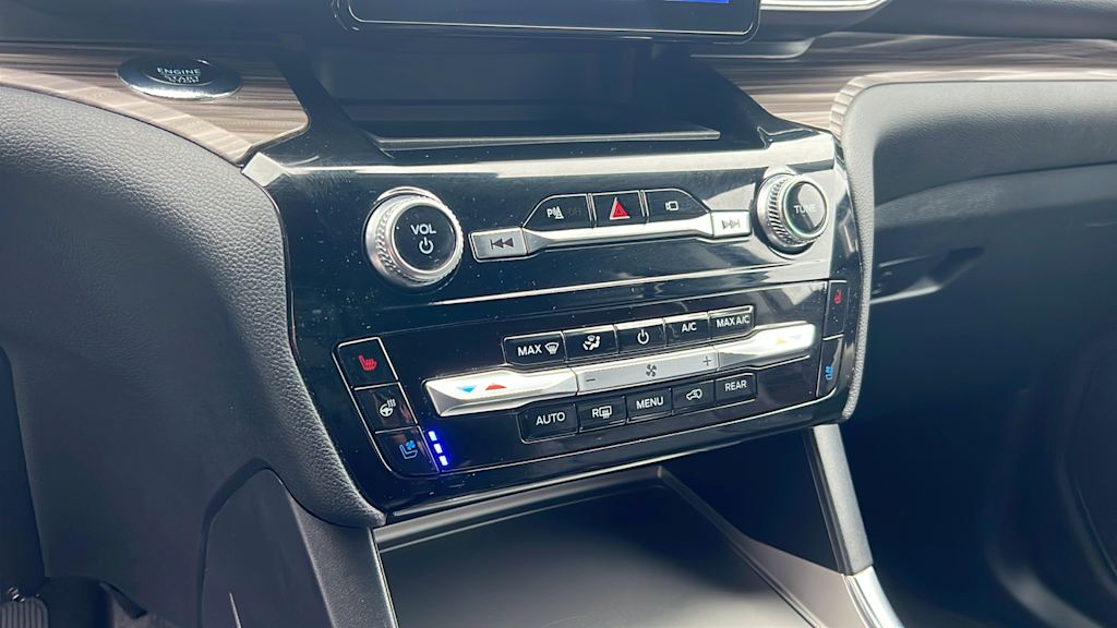 2023 Ford Explorer Limited 23