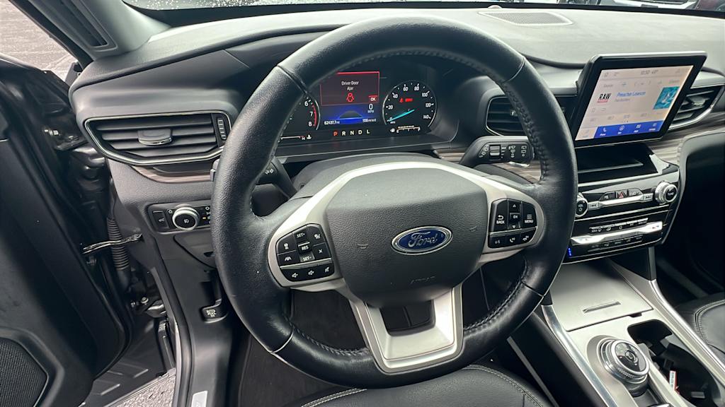 2023 Ford Explorer Limited 9
