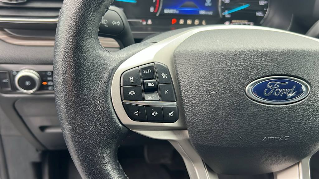 2023 Ford Explorer Limited 26