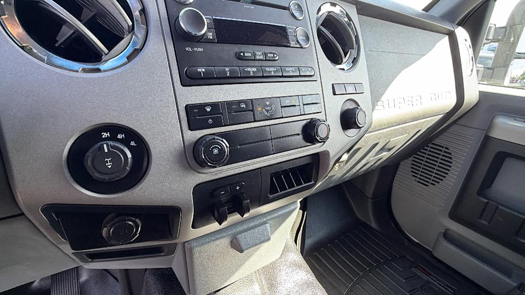 Thumbnail: 2014 Ford F-250 - 22
