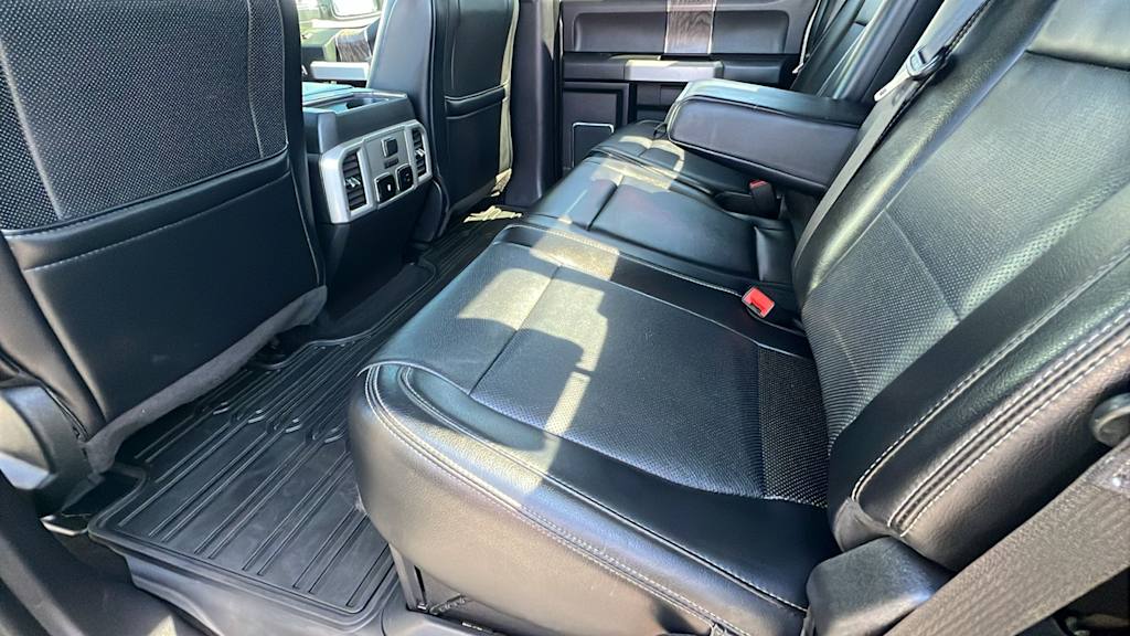 2019 Ford F-350 Lariat 11