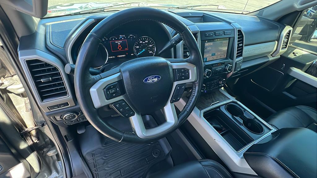 2019 Ford F-350 Lariat 2