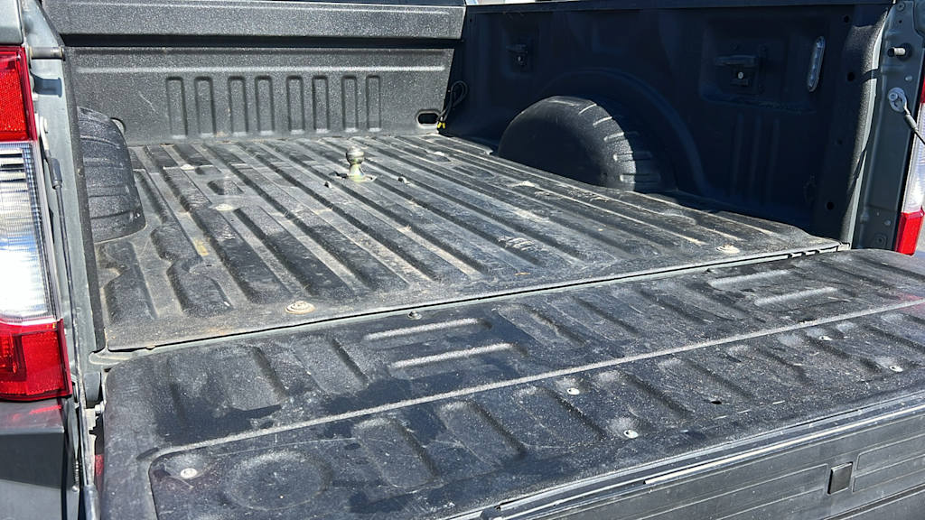 2019 Ford F-350 Lariat 16