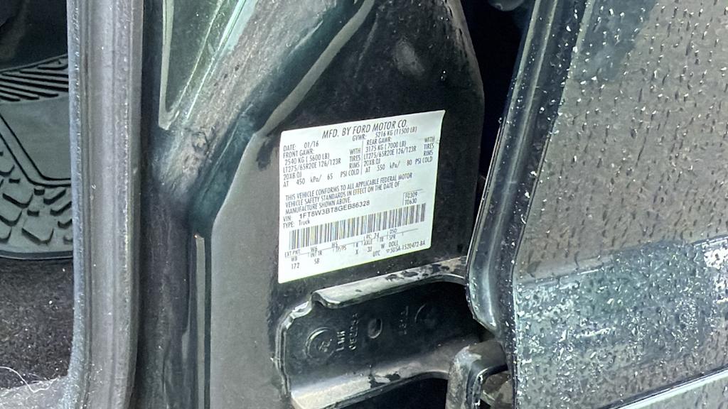 Thumbnail: 2016 Ford F-350 - 16