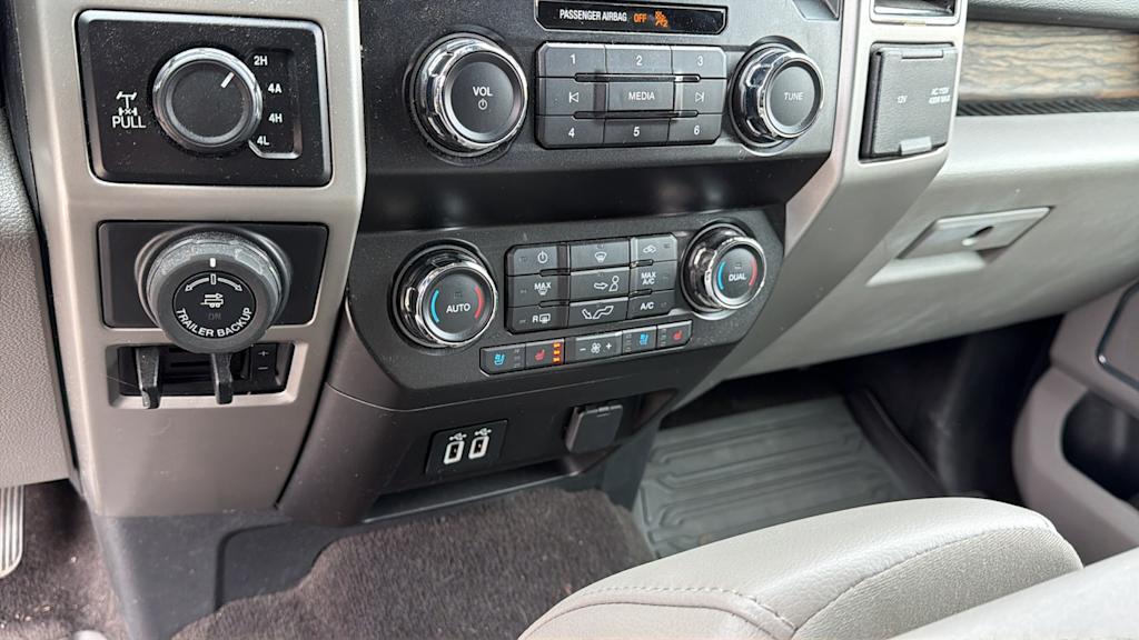 Thumbnail: 2019 Ford F-150 - 19