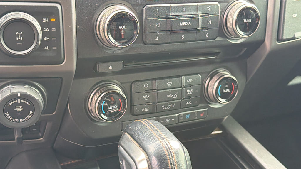 Thumbnail: 2017 Ford F-150 - 20