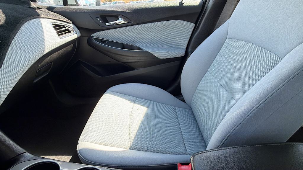 Thumbnail: 2019 Chevrolet Cruze - 11
