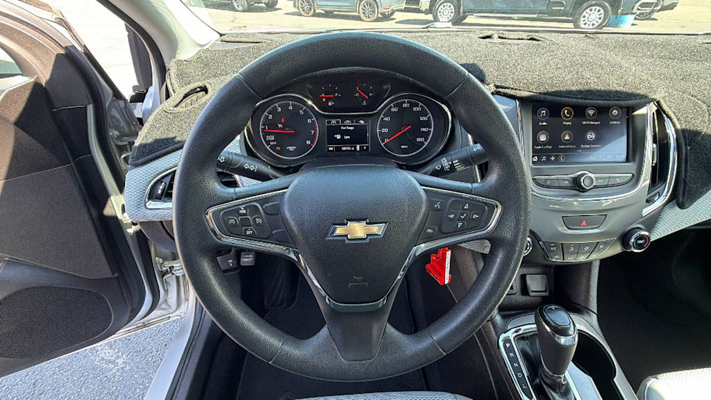 Thumbnail: 2019 Chevrolet Cruze - 9