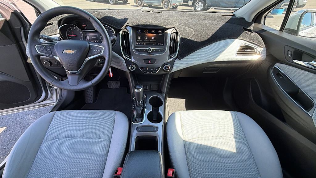 Thumbnail: 2019 Chevrolet Cruze - 13