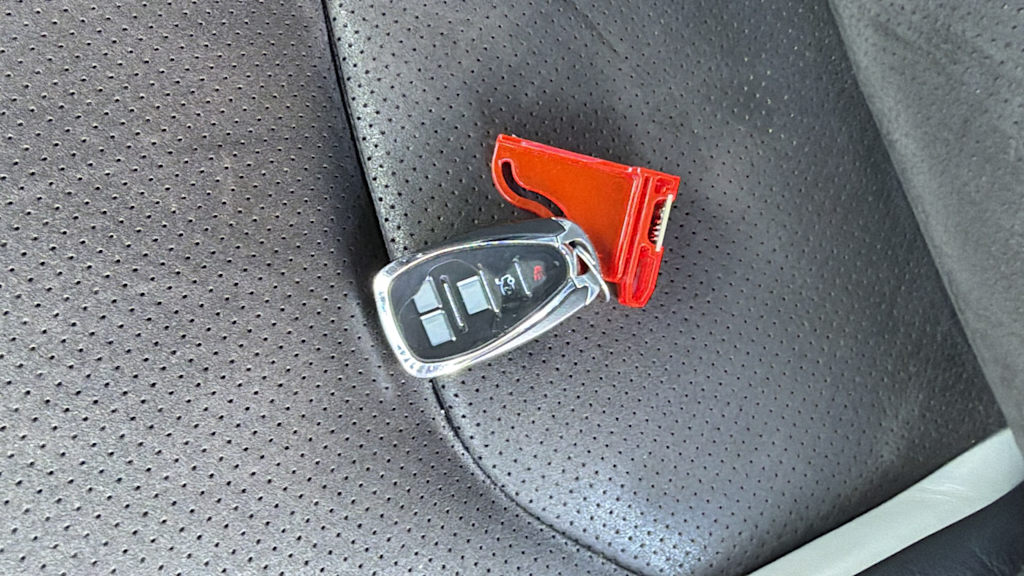 Thumbnail: 2020 Chevrolet Camaro - 17