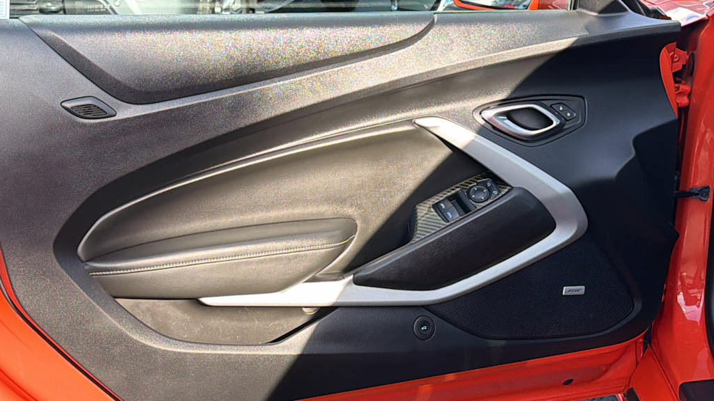 Thumbnail: 2020 Chevrolet Camaro - 28