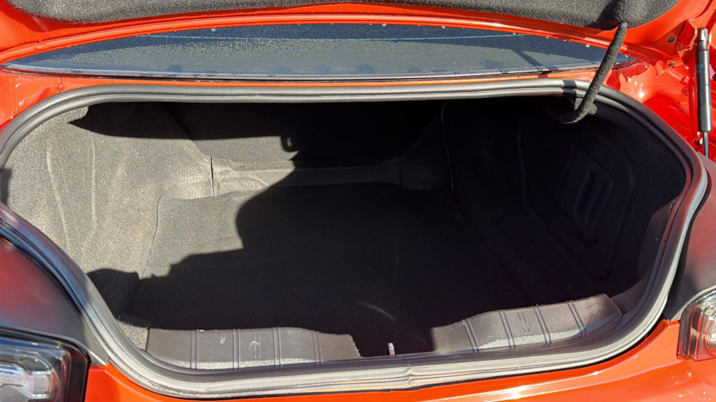 Thumbnail: 2020 Chevrolet Camaro - 16