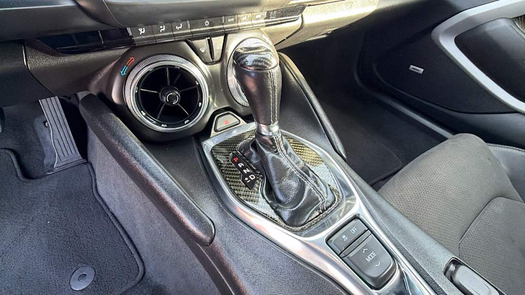 Thumbnail: 2020 Chevrolet Camaro - 14