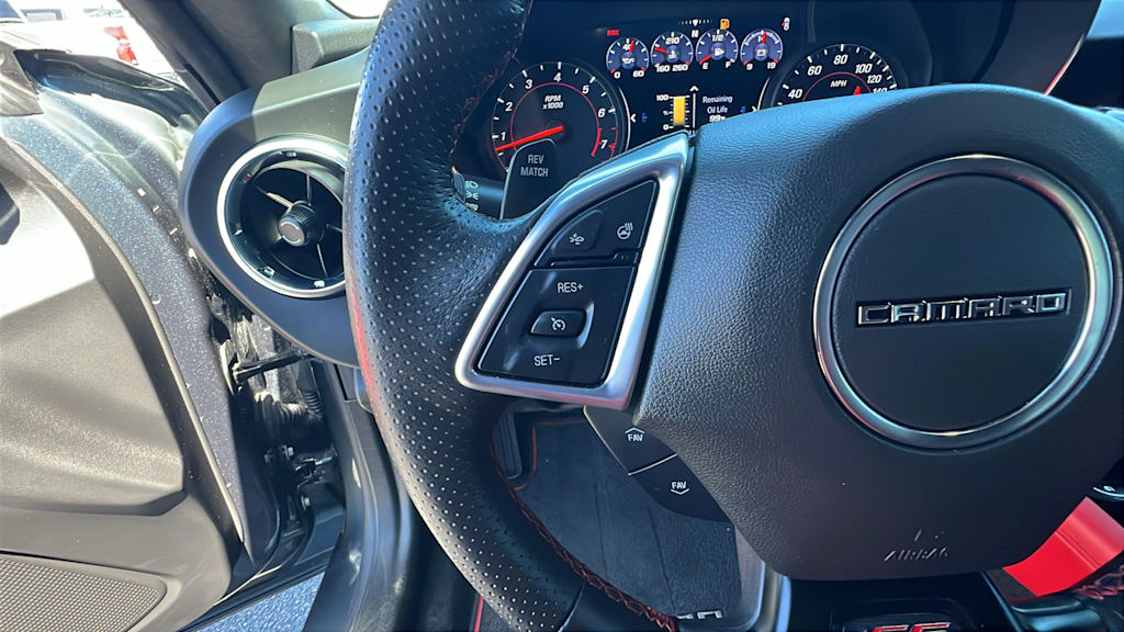 2022 Chevrolet Camaro  24