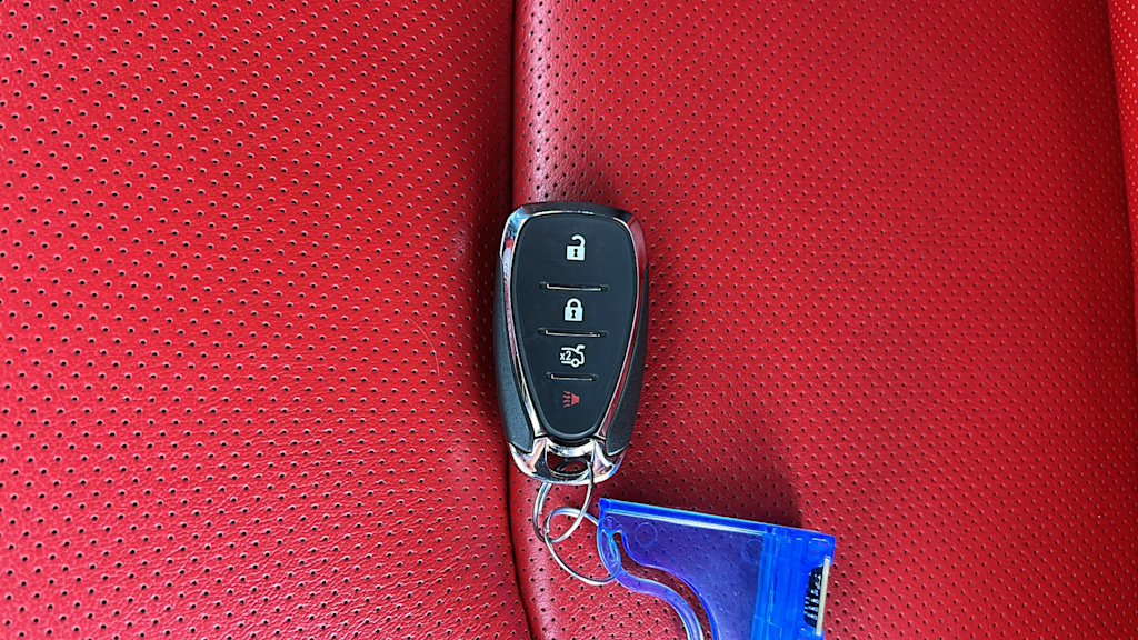 2022 Chevrolet Camaro  27
