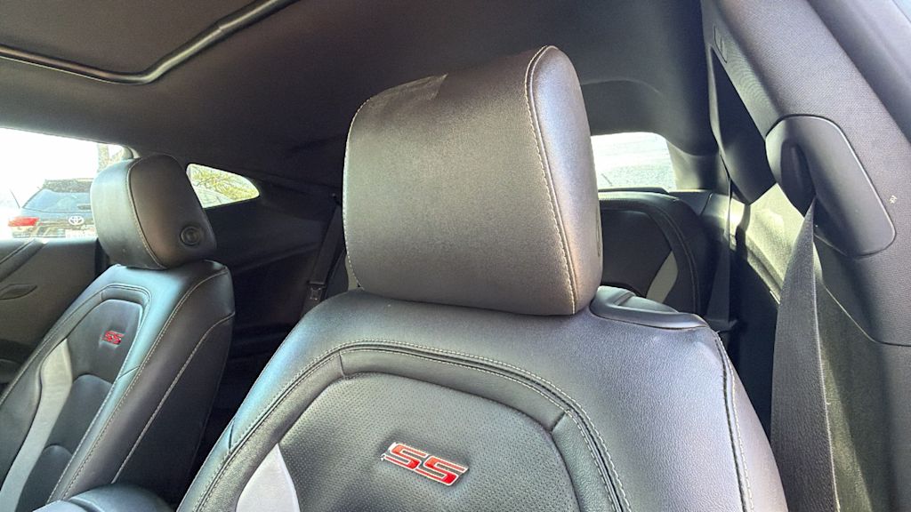 Thumbnail: 2018 Chevrolet Camaro - 10