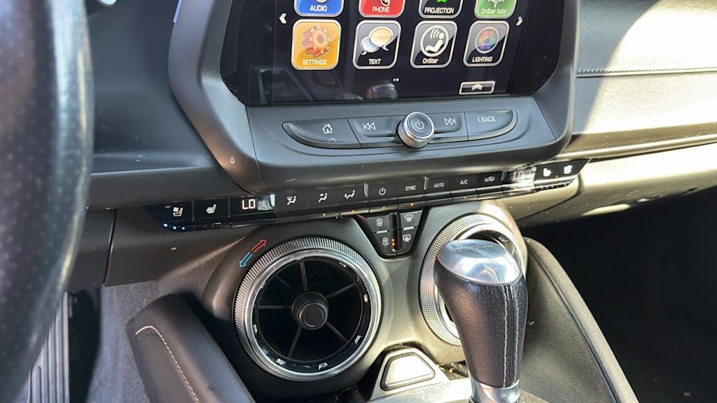 Thumbnail: 2018 Chevrolet Camaro - 19