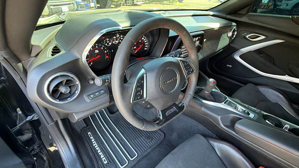 Thumbnail: 2018 Chevrolet Camaro - 2