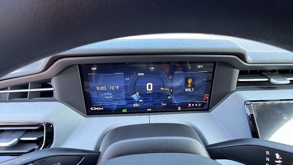 Thumbnail: 2027 Chevrolet Bolt EV - 26
