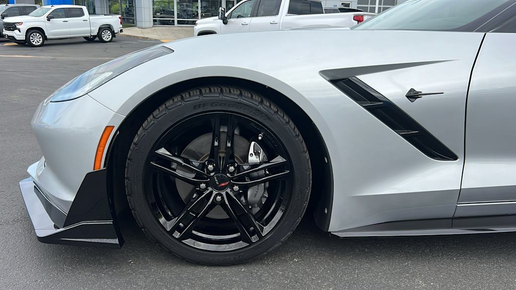 Thumbnail: 2015 Chevrolet Corvette - 32