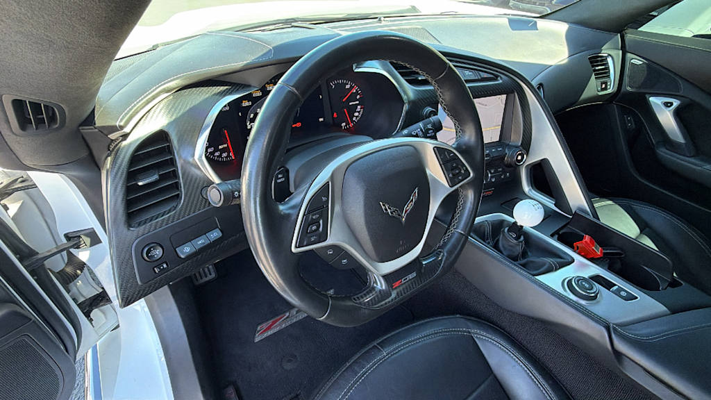 Thumbnail: 2015 Chevrolet Corvette - 2